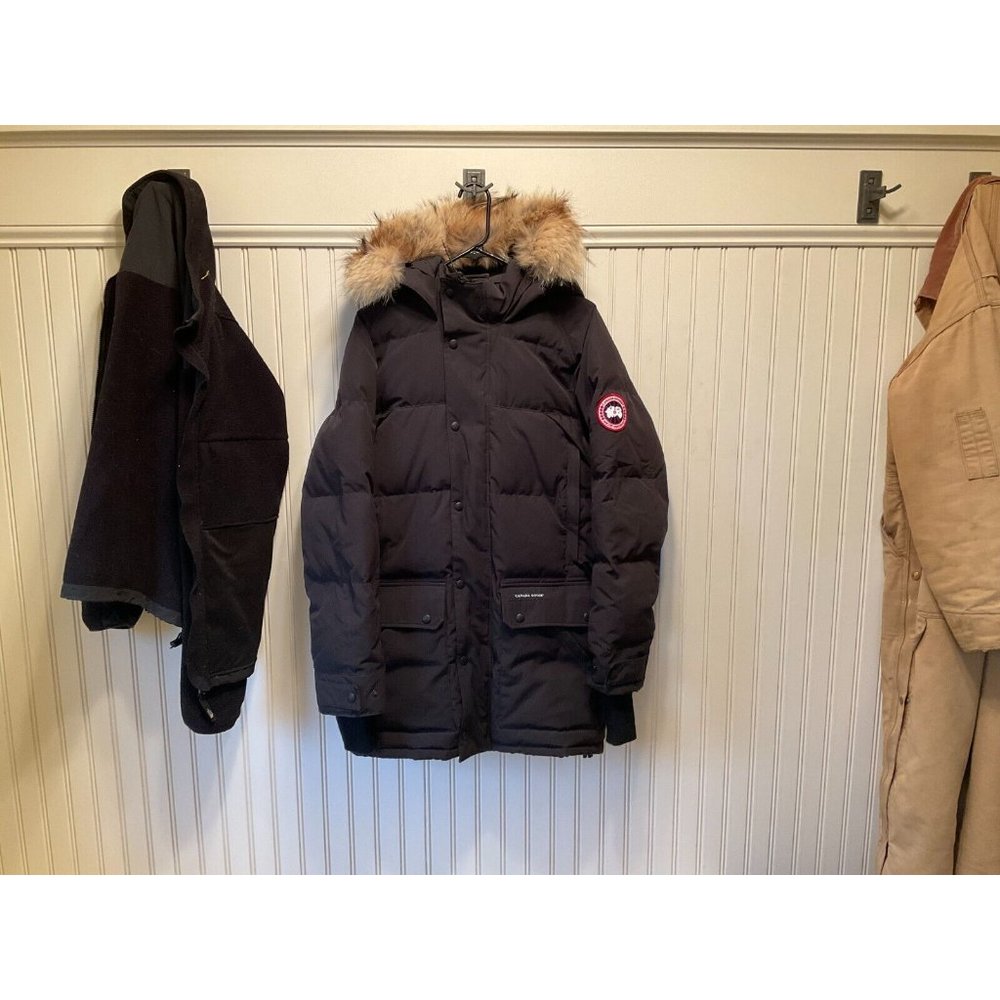 Canada Goose Style 2580M Women's Parka - Black, Size M - Excellent Condition